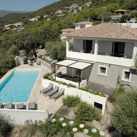 Magnifique 12 Personnes Vue Et Piscine Villa *